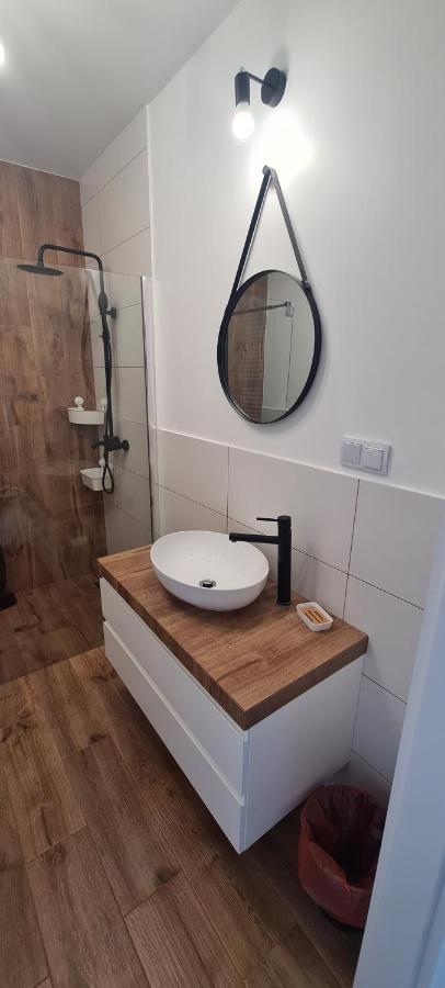61 - Apartamenty Siedlce - Nowy Apartament W Centrum Przy Ul 3 Maja 51A Екстериор снимка